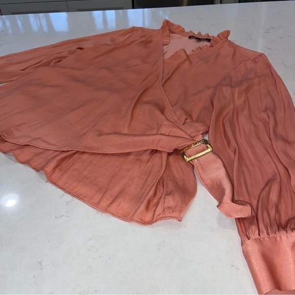 MARC NEW YORK BY ANDREW MARC BLOUSE SIZE MED - Picture 5 of 13